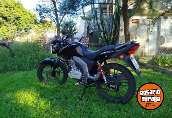 Motos - Suzuki Gsx 125 2023 Nafta 25000Km - En Venta