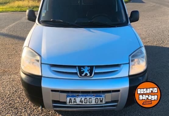 Utilitarios - Peugeot Partner 2016 Nafta 155000Km - En Venta