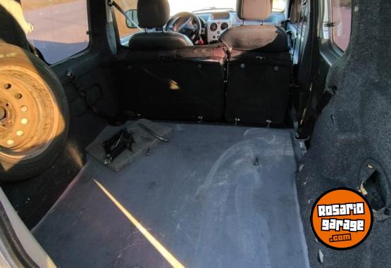 Utilitarios - Peugeot Partner 2016 Nafta 155000Km - En Venta