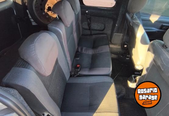 Utilitarios - Peugeot Partner 2016 Nafta 155000Km - En Venta