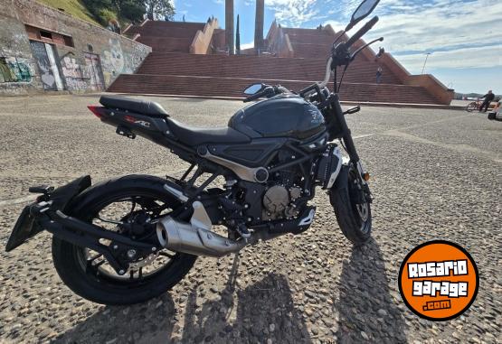 Motos - Voge 300 AC 2022 Nafta 4300Km - En Venta