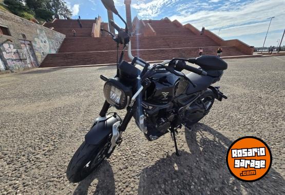 Motos - Voge 300 AC 2022 Nafta 4300Km - En Venta