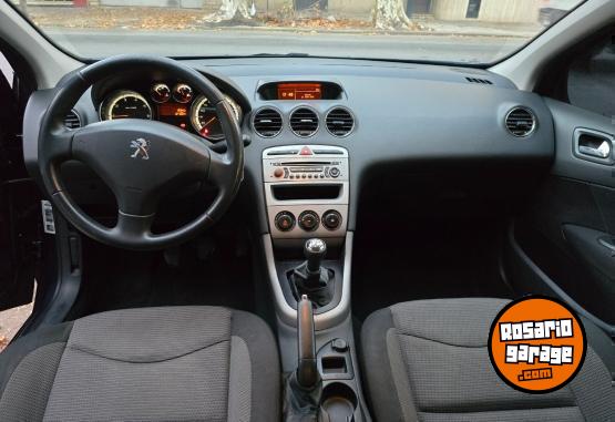 Autos - Peugeot 308 active 1.6 2015 Nafta 120000Km - En Venta