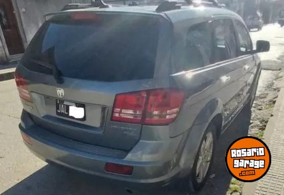 Camionetas - Dodge JOURNEY RT 2.7 V6 2010 Nafta 135000Km - En Venta