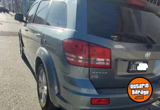 Camionetas - Dodge JOURNEY RT 2.7 V6 2010 Nafta 135000Km - En Venta