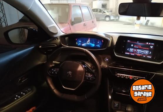 Autos - Peugeot 208 2021 Nafta 60200Km - En Venta