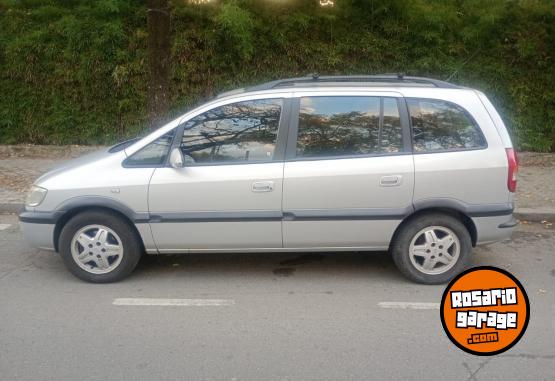 Autos - Chevrolet Zafira 2002 Nafta 200000Km - En Venta