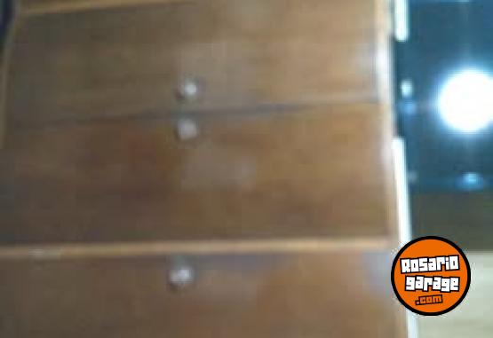 Hogar - Vendo roperos con comoda y mesas de luz - En Venta