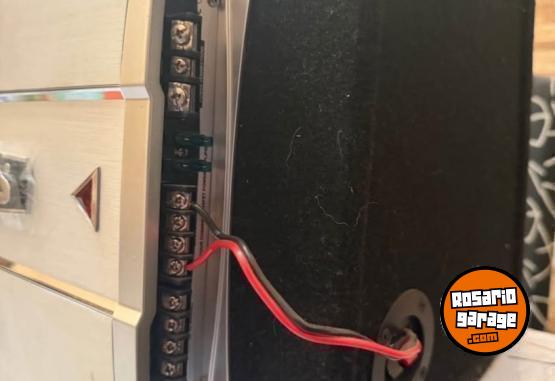 Accesorios para Autos - Vendo woffer + potencia - En Venta