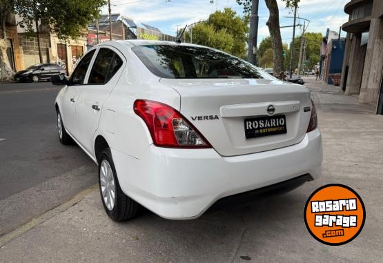 Autos - Nissan Versa 2015 Nafta  - En Venta