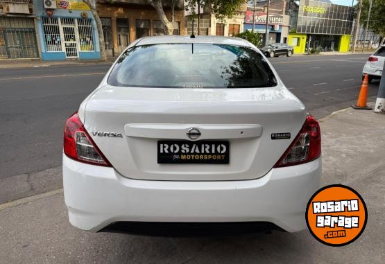 Autos - Nissan Versa 2015 Nafta  - En Venta