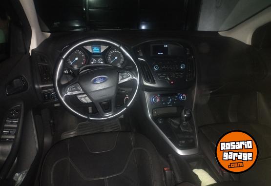 Autos - Ford Focus se plus 2015 Nafta 97000Km - En Venta