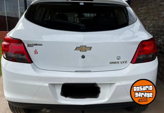 Autos - Chevrolet Onix 2016 Nafta 100000Km - En Venta