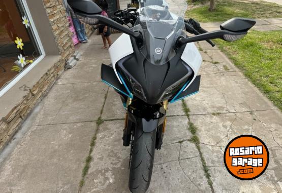 Motos - CF 450 sr 2024 Nafta 3700Km - En Venta