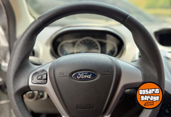 Autos - Ford Ka 2017 Nafta 140000Km - En Venta