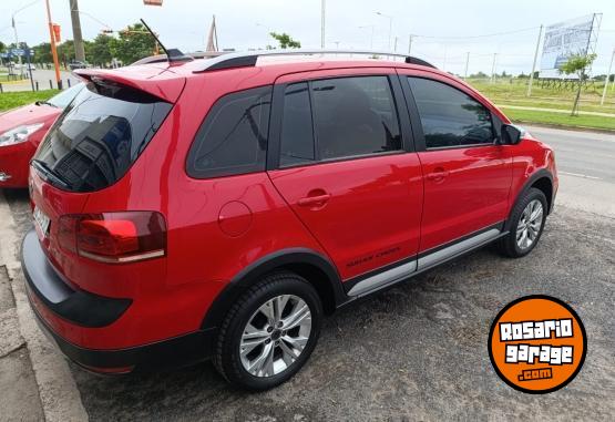 Autos - Volkswagen SURAN CROSS HIG 2017 GNC 128000Km - En Venta