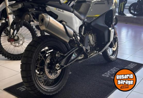 Motos - Husqvarna NORDEN 901 2025 Nafta 0Km - En Venta