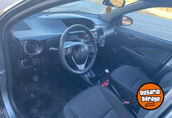 Autos - Toyota Etios XLS 1.5 5ptas 2015 Nafta 95900Km - En Venta