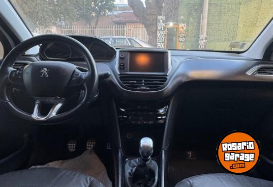 Autos - Peugeot 2008 2017 Nafta 124000Km - En Venta