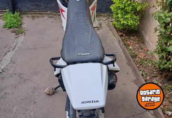 Motos - Honda Tornado 250 2021 Nafta 2226Km - En Venta