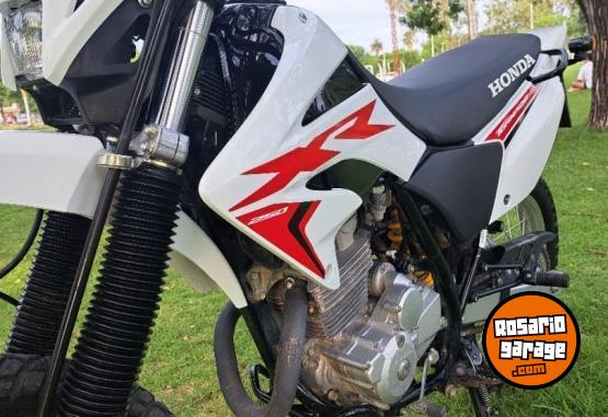 Motos - Honda Tornado 250 2021 Nafta 2950Km - En Venta
