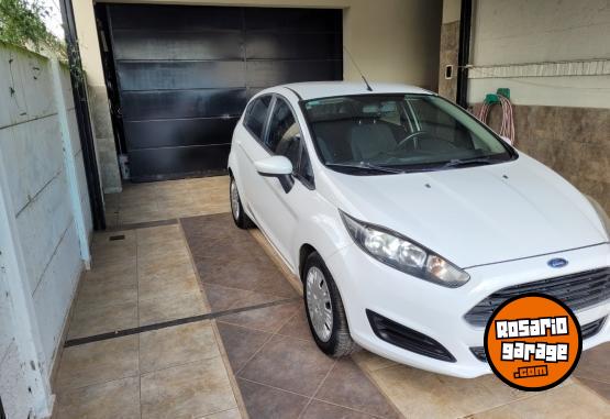 Autos - Ford Fiesta 2014 Nafta 140000Km - En Venta