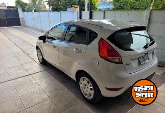 Autos - Ford Fiesta 2014 Nafta 140000Km - En Venta