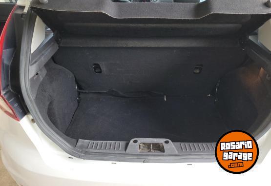 Autos - Ford Fiesta 2014 Nafta 140000Km - En Venta