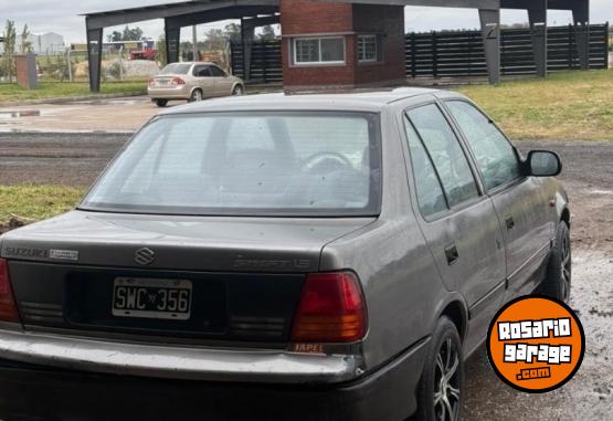 Autos - Suzuki Swift 1999 Nafta 150000Km - En Venta