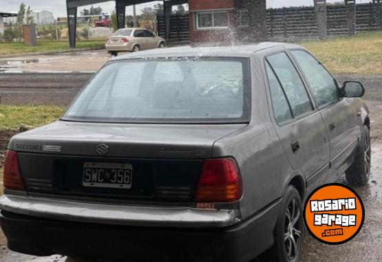 Autos - Suzuki Swift 1999 Nafta 150000Km - En Venta