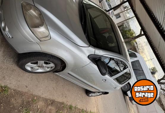 Autos - Volkswagen Fox 2006 Nafta 246000Km - En Venta