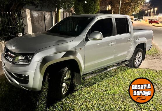 Camionetas - Volkswagen Amarok v6 highline 2020 Diesel 136000Km - En Venta