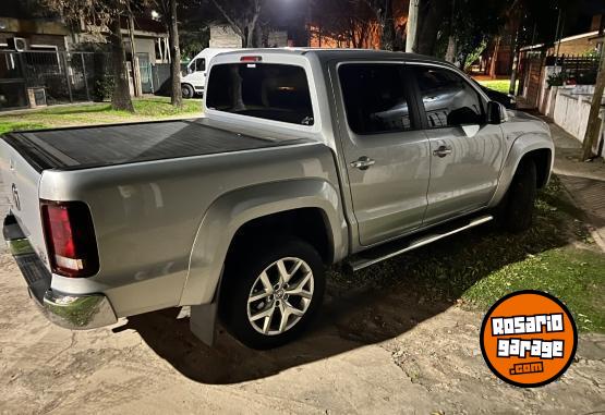 Camionetas - Volkswagen Amarok v6 highline 2020 Diesel 136000Km - En Venta