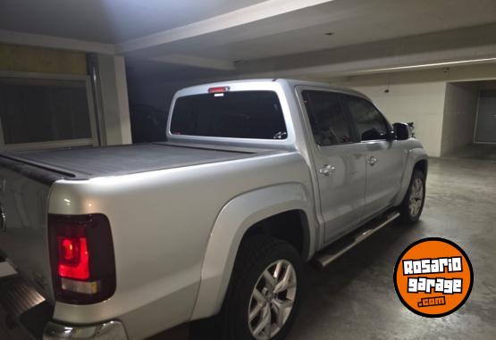 Camionetas - Volkswagen Amarok v6 highline 2020 Diesel 136000Km - En Venta