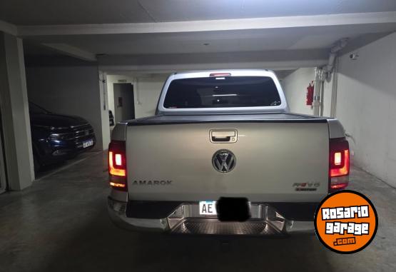 Camionetas - Volkswagen Amarok v6 highline 2020 Diesel 136000Km - En Venta