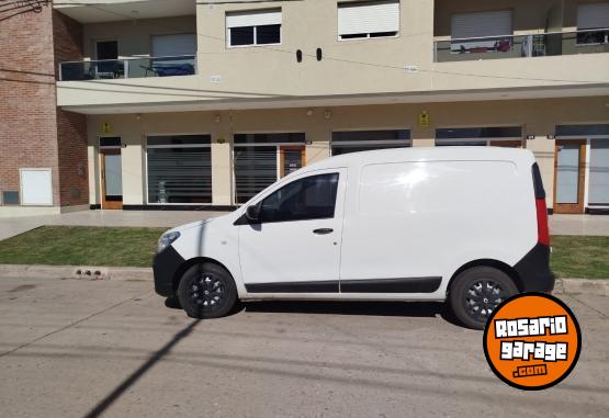 Utilitarios - Renault Kangoo 2018 Diesel 101000Km - En Venta