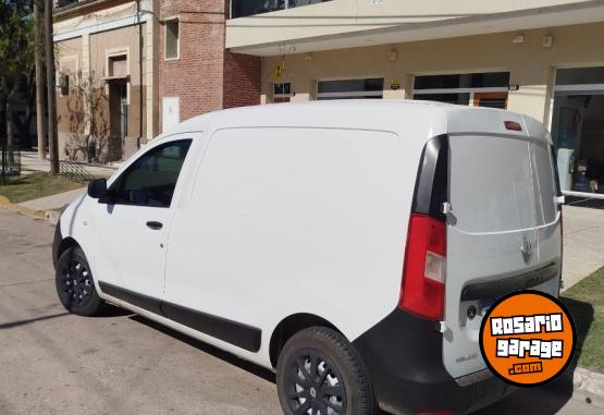 Utilitarios - Renault Kangoo 2018 Diesel 101000Km - En Venta