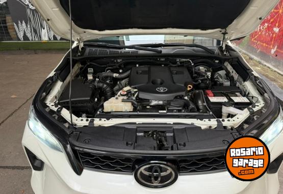 Camionetas - Toyota SW4 DIAMOND 2022 Diesel 130000Km - En Venta