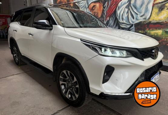 Camionetas - Toyota SW4 DIAMOND 2022 Diesel 130000Km - En Venta