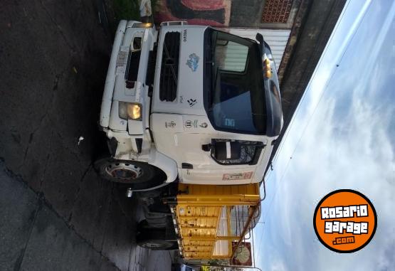 Camiones y Gras - Volvo 260 mwm 2008 - En Venta