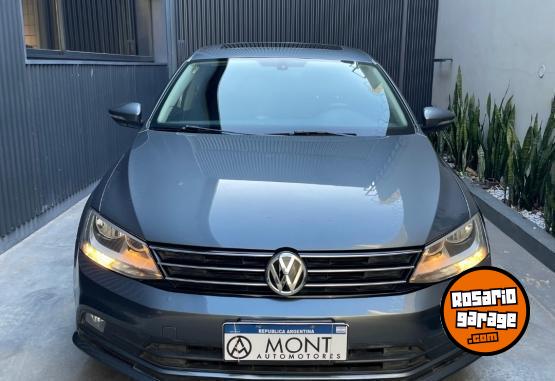 Autos - Volkswagen VENTO CONFORDLINE 2017 Nafta 115000Km - En Venta