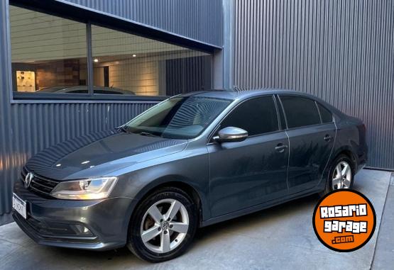 Autos - Volkswagen VENTO CONFORDLINE 2017 Nafta 115000Km - En Venta