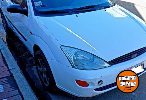 Autos - Ford Focus 2002 Nafta 269000Km - En Venta