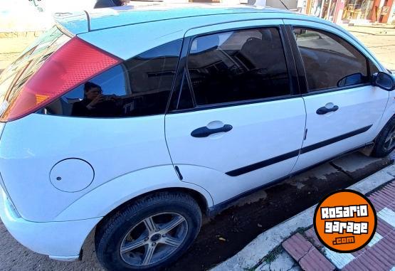 Autos - Ford Focus 2002 Nafta 269000Km - En Venta