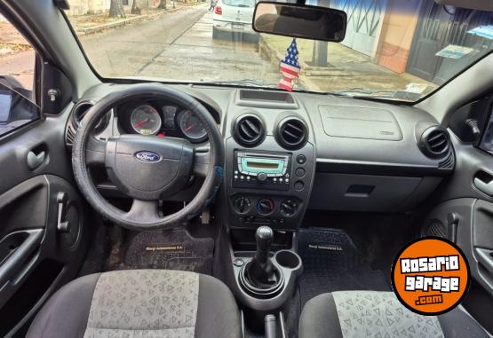 Autos - Ford Fiesta Max 2011 Diesel 150000Km - En Venta