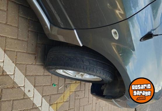 Camionetas - Mitsubishi Outlander 2006 Nafta 180000Km - En Venta