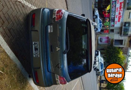 Camionetas - Mitsubishi Outlander 2006 Nafta 180000Km - En Venta