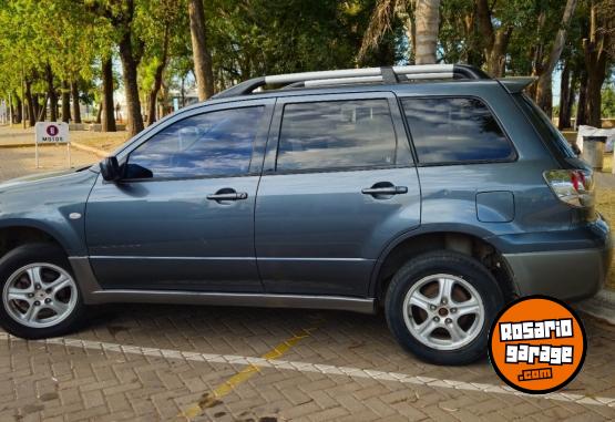 Camionetas - Mitsubishi Outlander 2006 Nafta 180000Km - En Venta
