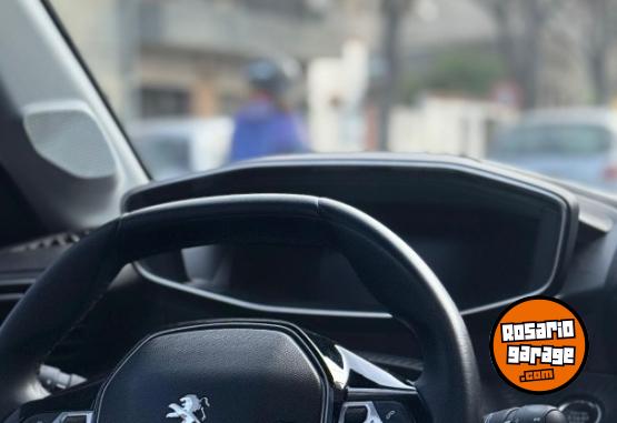 Autos - Peugeot 208 ALLURE 2022 Nafta 91300Km - En Venta