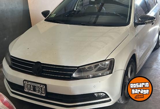 Autos - Volkswagen Vento luxury 2015 Nafta 130000Km - En Venta